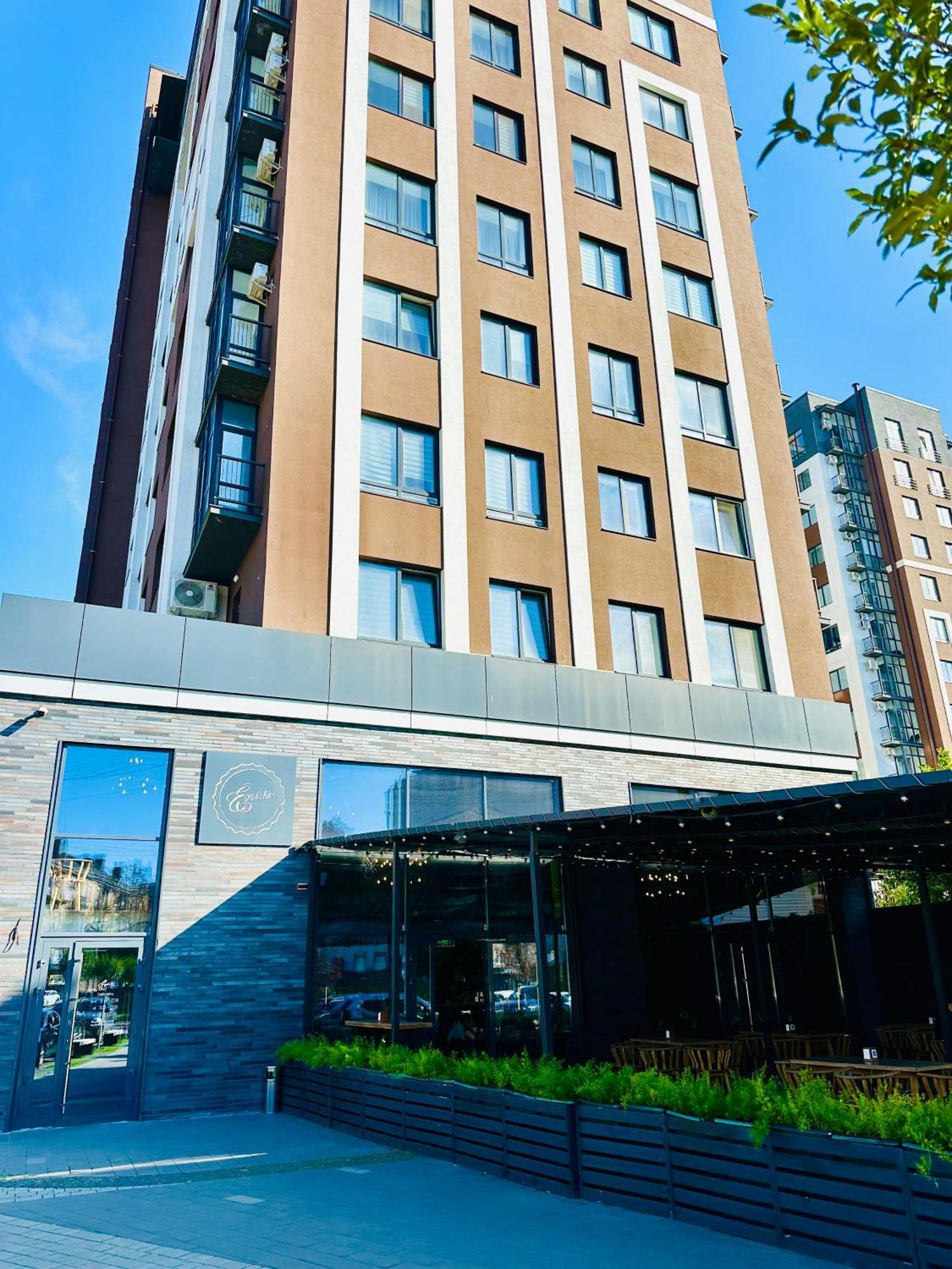 Comfortable Apartments With A Coffee Machine In The City Centre, Zlata Plaza 罗夫诺 外观 照片