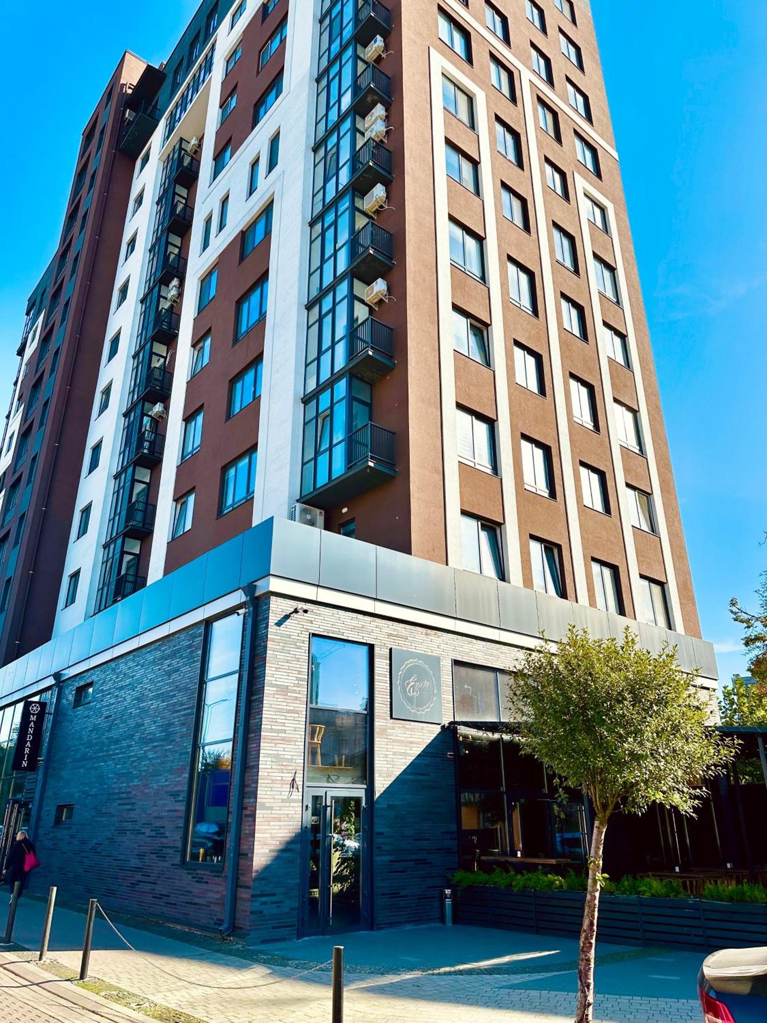 Comfortable Apartments With A Coffee Machine In The City Centre, Zlata Plaza 罗夫诺 外观 照片